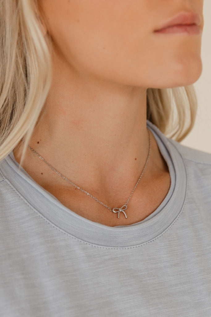 Mini Bow Necklace-Silver