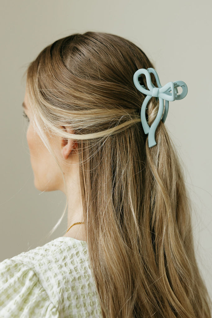 Bow Claw Clip-Aqua