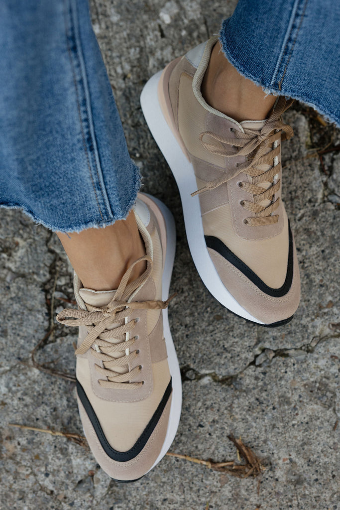 Nova Sneakers-Tan