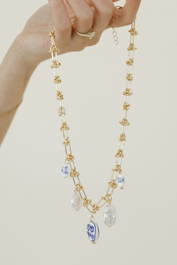 Avery Necklace-Gold